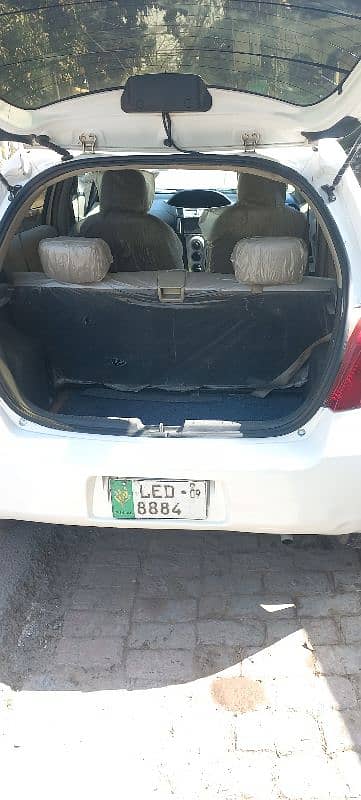 Toyota Vitz 2009 11