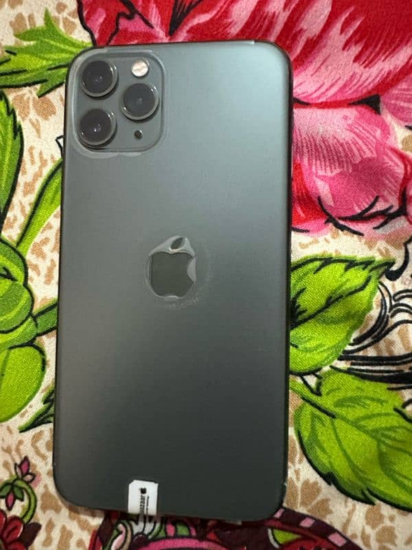 iphone 11 pro 2