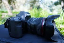 Canon 5D Mark iii  With 24  105MM L4