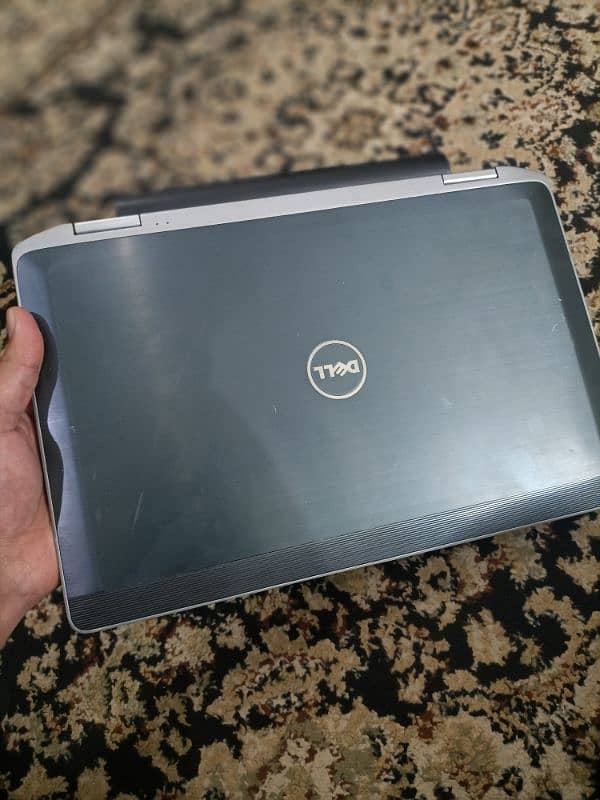 Dell core i5-2540M , 8gb ram and 250 gb hard 0