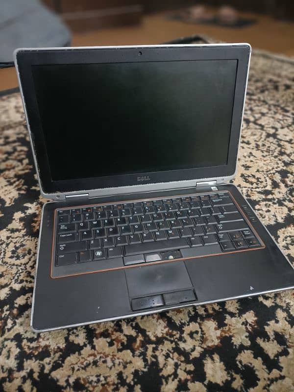 Dell core i5-2540M , 8gb ram and 250 gb hard 1