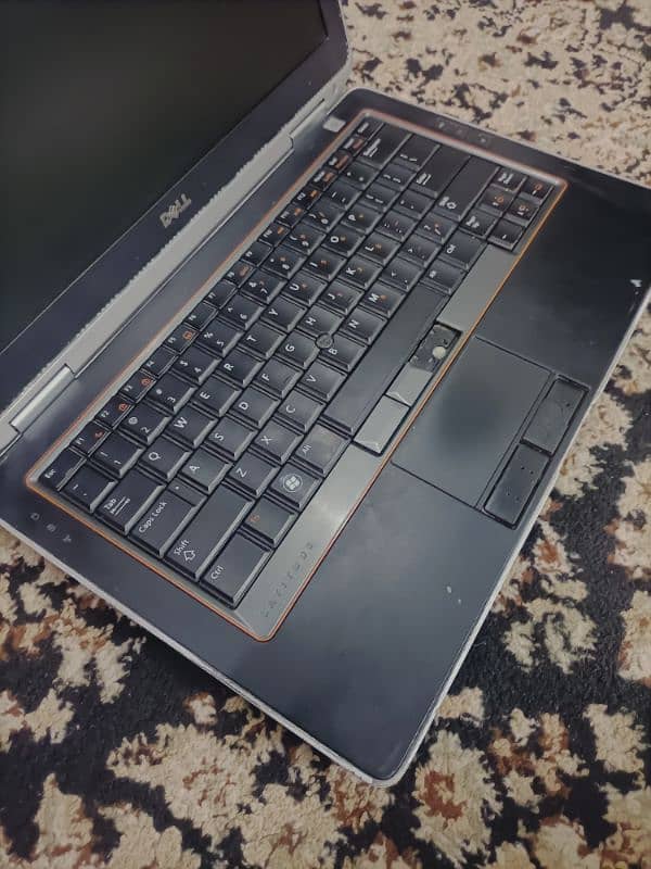 Dell core i5-2540M , 8gb ram and 250 gb hard 2