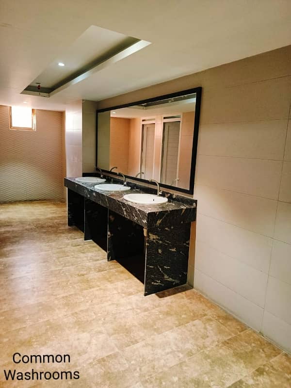 1050 Square Feet Flat For sale Is Available In Chapal Courtyard 0