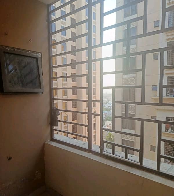 1050 Square Feet Flat For sale Is Available In Chapal Courtyard 16