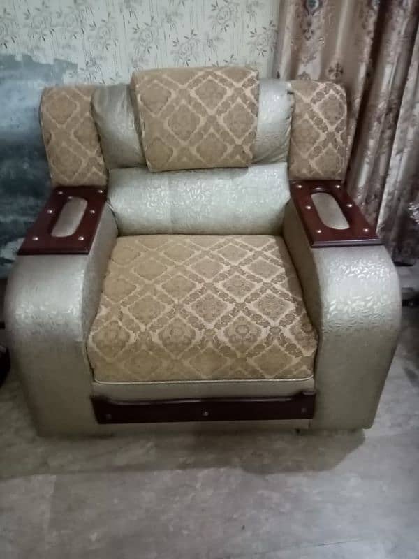 Sofa set for sale used urgent sale 2