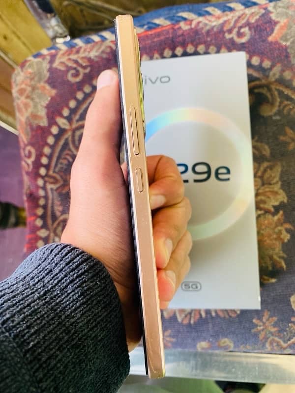 Vivo V29E 2