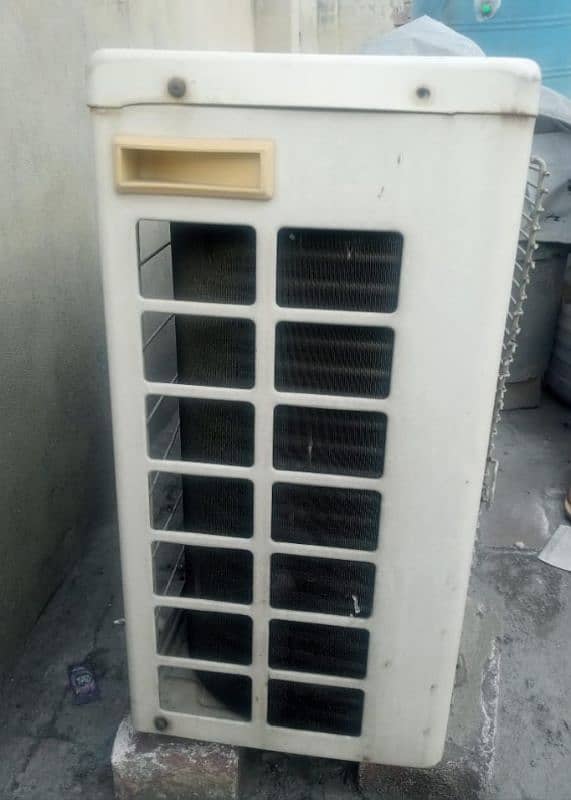 Dawlance 1.5 ton ac urgent sale 5