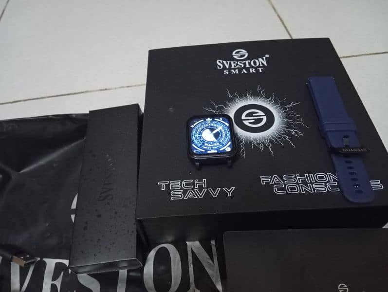 Sveston Smart watch International Always on Display 1