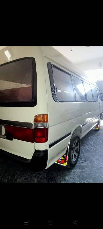 Toyota hiace/highroof 6