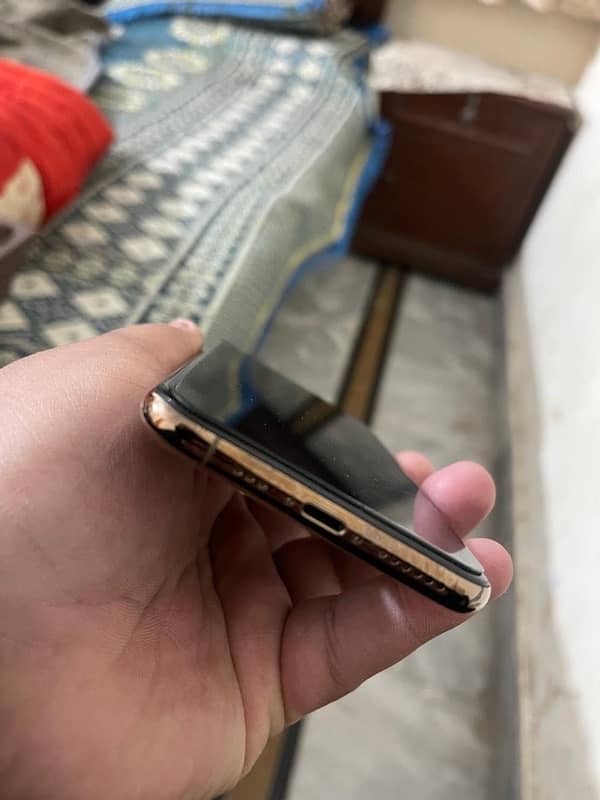 iphone XS 7