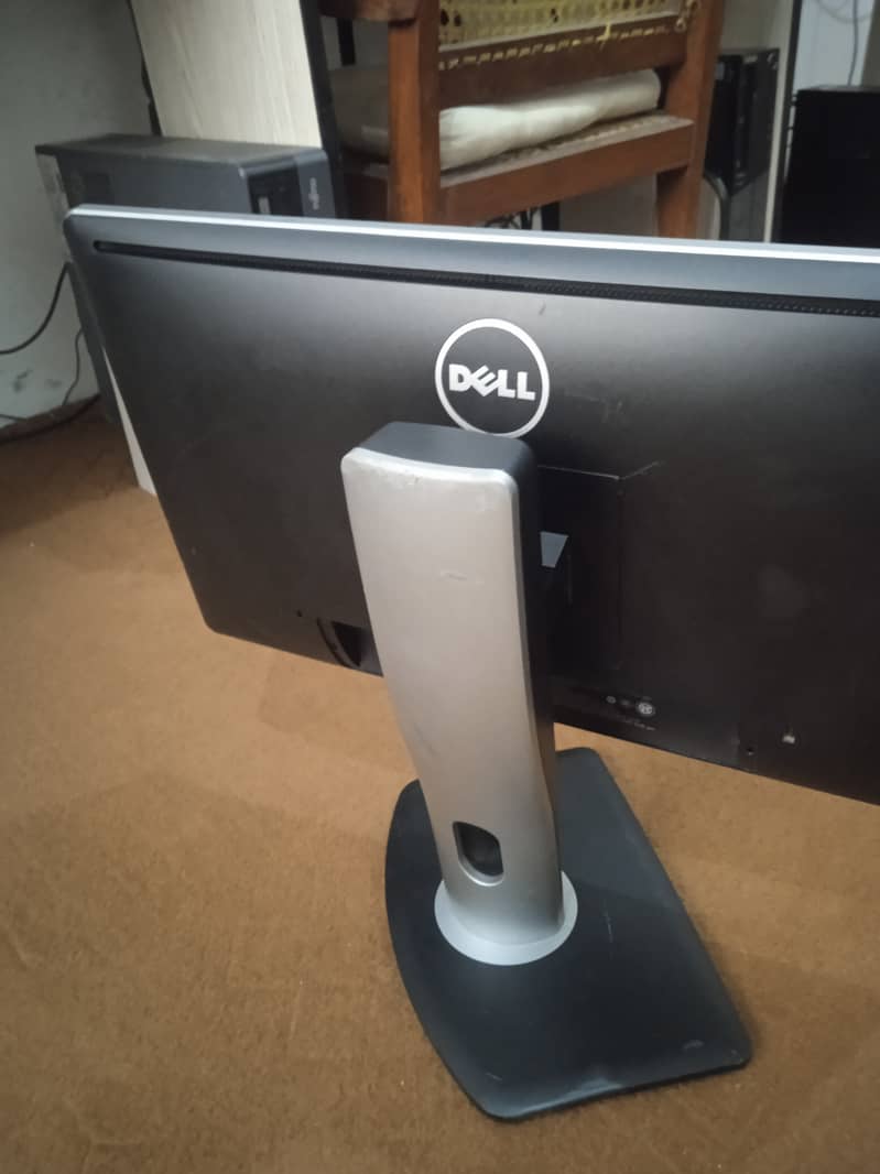 DELL 23 Inch LCD Monitor 2