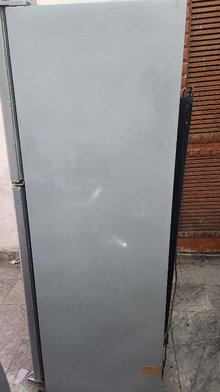 Daw lance fridge medium size 6