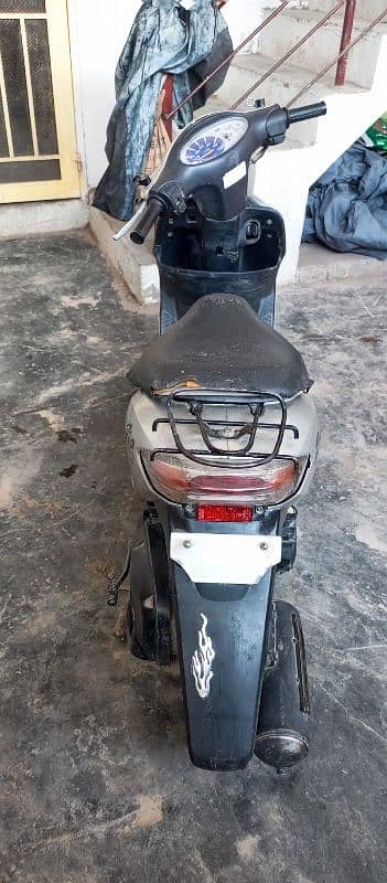 Honda Dio 2