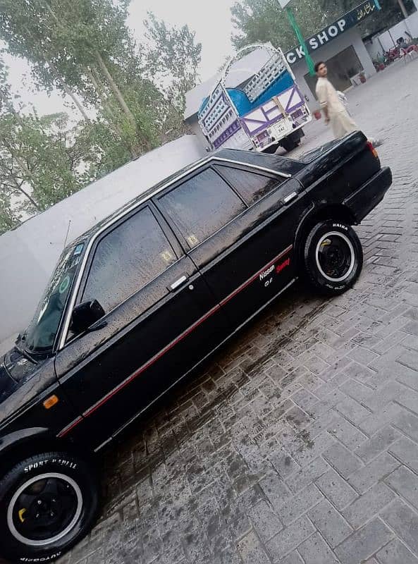 Nissan Sunny 1988 3