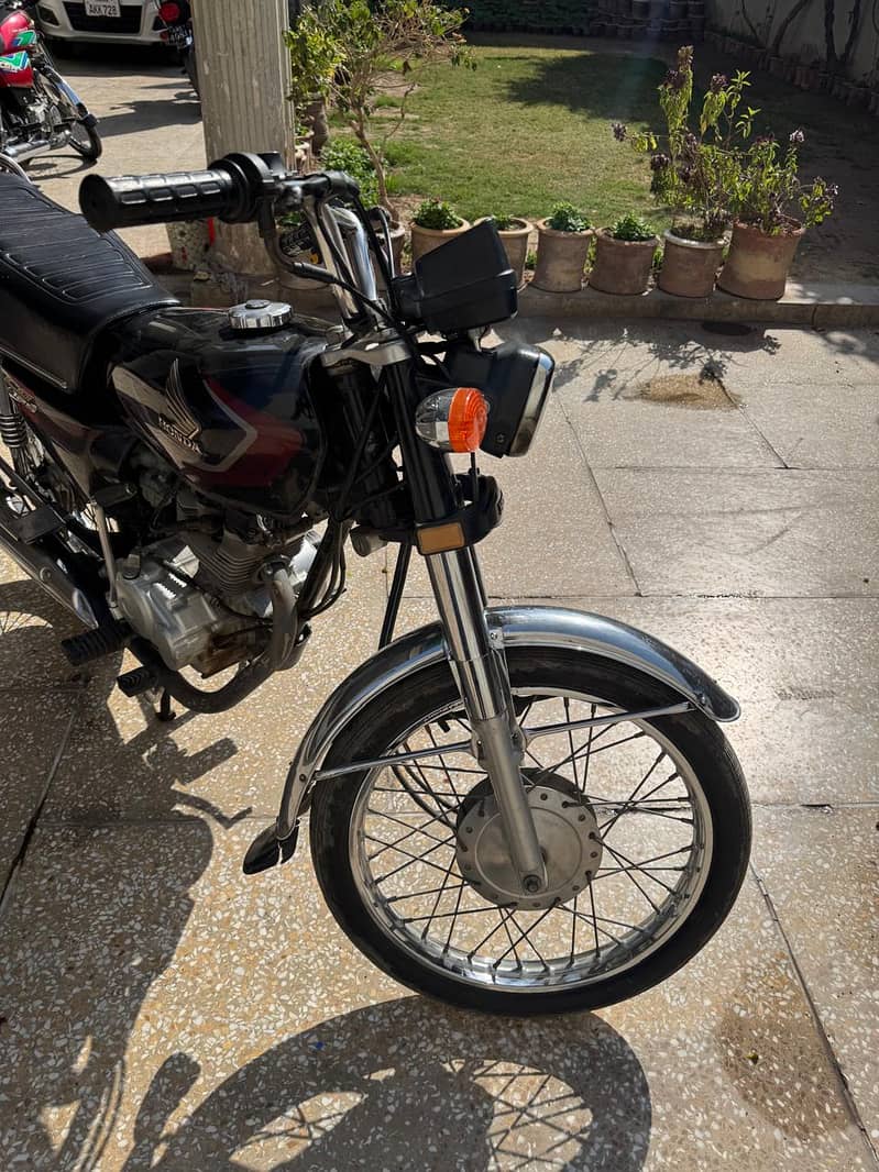 Honda CG 125 2017 Model 5