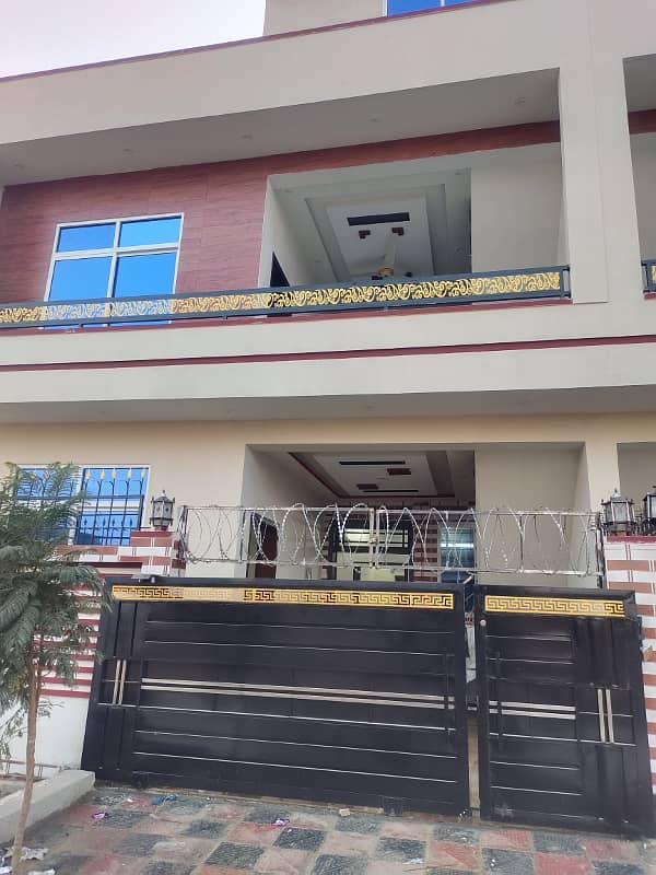 5 mrle house for sale Faisal town C block 0