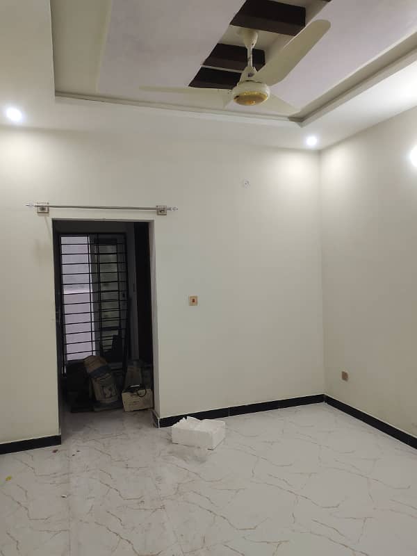 5 mrle house for sale Faisal town C block 4