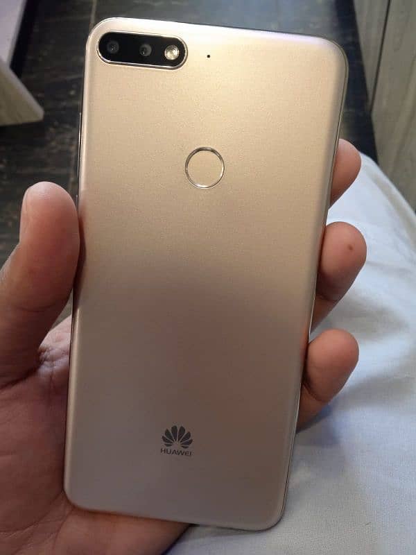 Huawei Y7 prime 10/10 condition 1