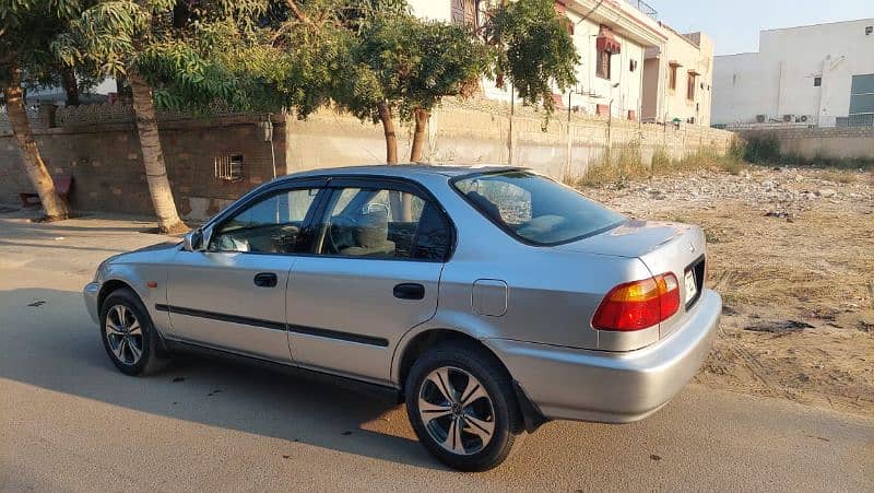 Honda Civic EXi 2000 Automatic 3