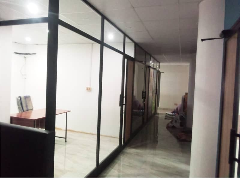 Area 1500 Sqft Sami Furnished Corporate Office Near kalma Chowk Gulberg Lahore For Rent 7