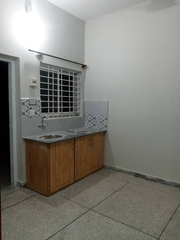 2nd Floor 1 Bed (Momty) Only 4 Couple In Pwd Block-D/D Near Walk To Highway 1