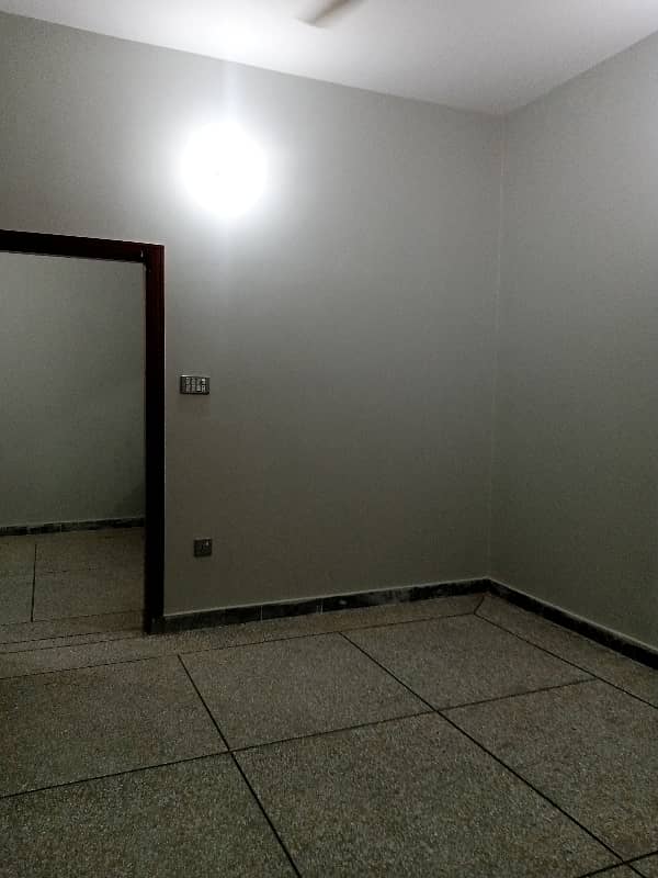 2nd Floor 1 Bed (Momty) Only 4 Couple In Pwd Block-D/D Near Walk To Highway 2