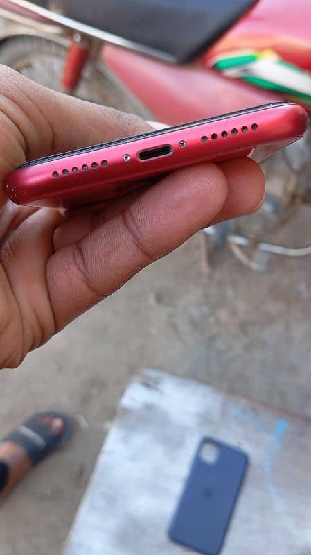 Mobile For sale_Execelent condition iphone 11 Non pTa  64 GB 10/10 5