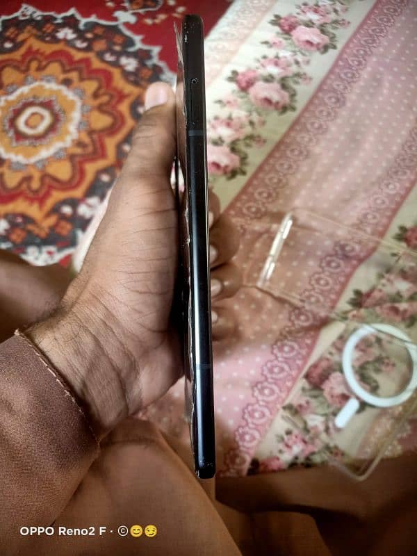 Samsung Z Fold 3 Water Sealed Non Pta Sim not Working Read ad 9