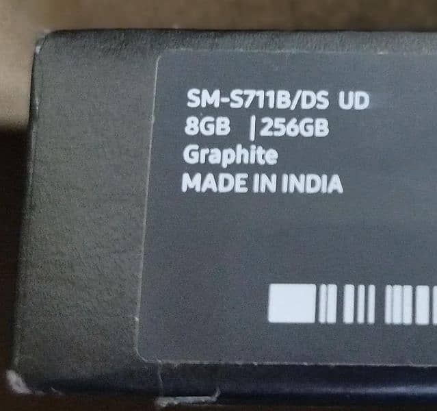 S23 FE Samsung box packed Non PTA 8/256 Graphite colour 3