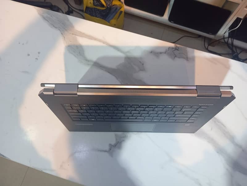 HP ZBook Studio G5 5