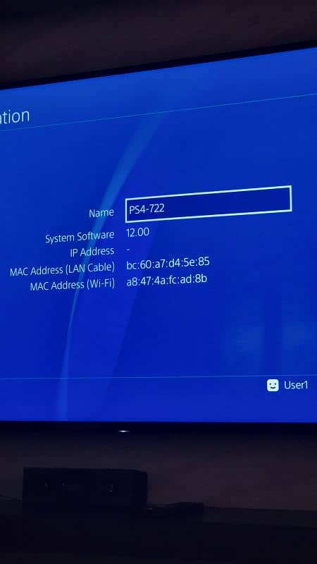 ps4 pro 1TB with controller 4