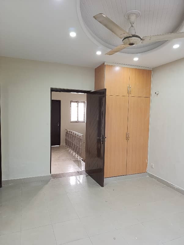 10 Marla House For Rent In Eden Lane Villas 2 Lahore 12