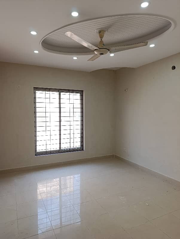 10 Marla House For Rent In Eden Lane Villas 2 Lahore 19