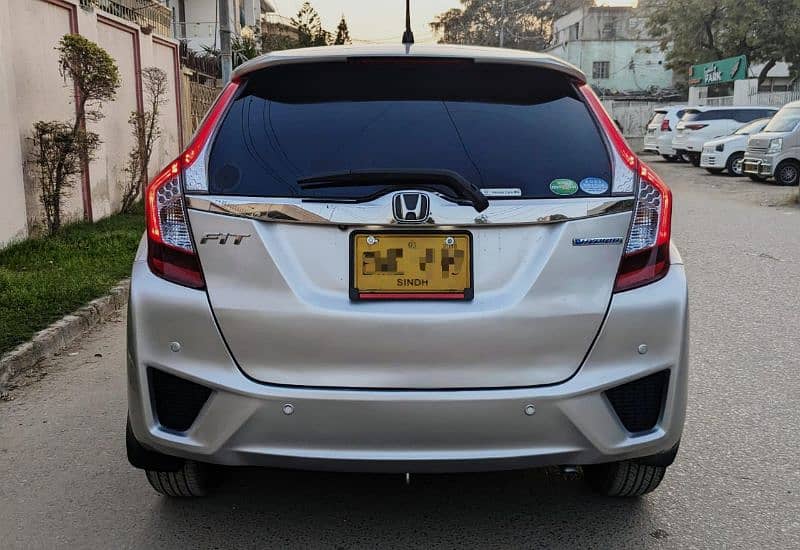 Honda Fit 1.5 Liter Hybrid Model 2014/18 3