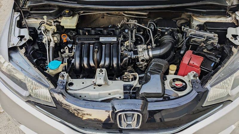 Honda Fit 1.5 Liter Hybrid Model 2014/18 14