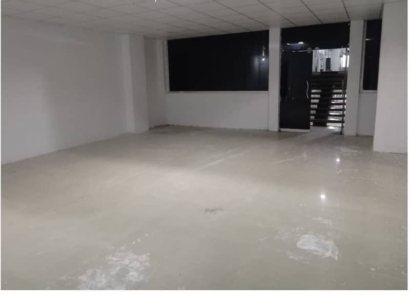 Area 700 Square Feet Office Available For Rent Real Pictures In Main Boulevard Road Gulberg 3 Lahore 1