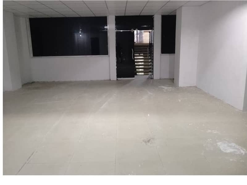 Area 700 Square Feet Office Available For Rent Real Pictures In Main Boulevard Road Gulberg 3 Lahore 5