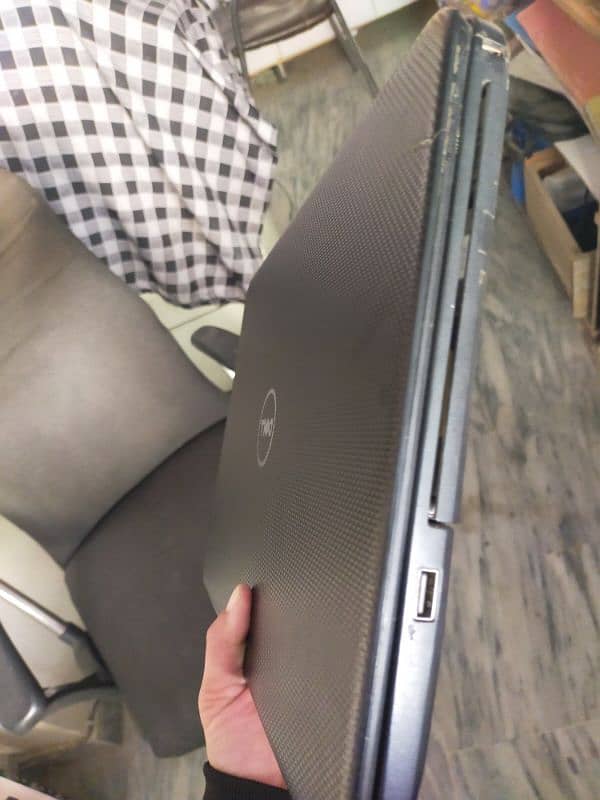 dell laptop 3521model 4