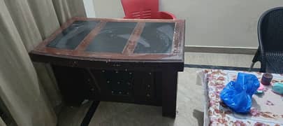 Table with Executive Chair