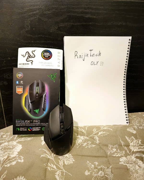 *ALMOST NEW* Razer Basilisk V3 PRO w/ Hyperspeed Dongle Kit 0