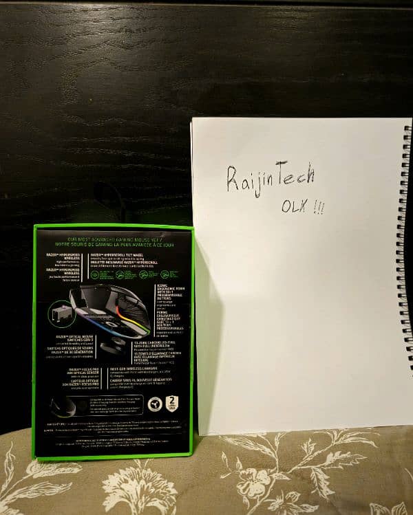 *ALMOST NEW* Razer Basilisk V3 PRO w/ Hyperspeed Dongle Kit 1