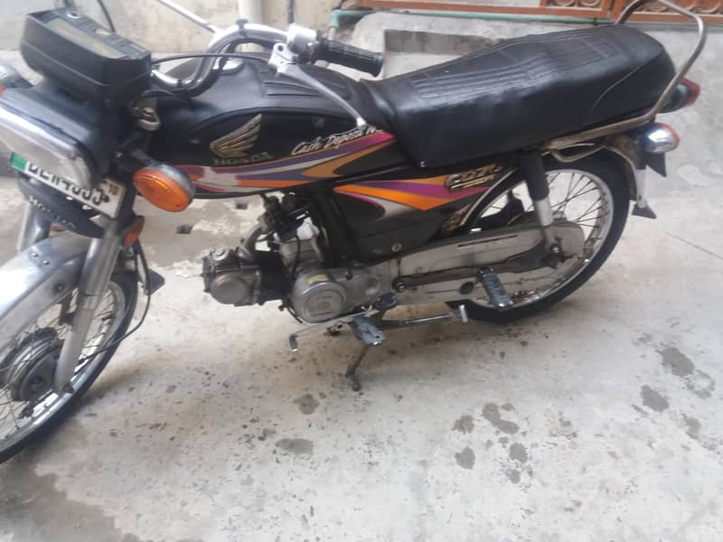 Honda CD 70 for sale in Lahore 9