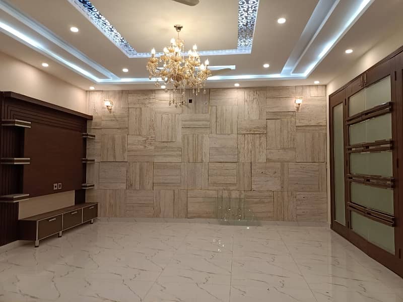 10 Marla House For Sale In Overseas B Bahria Town Lahore 1