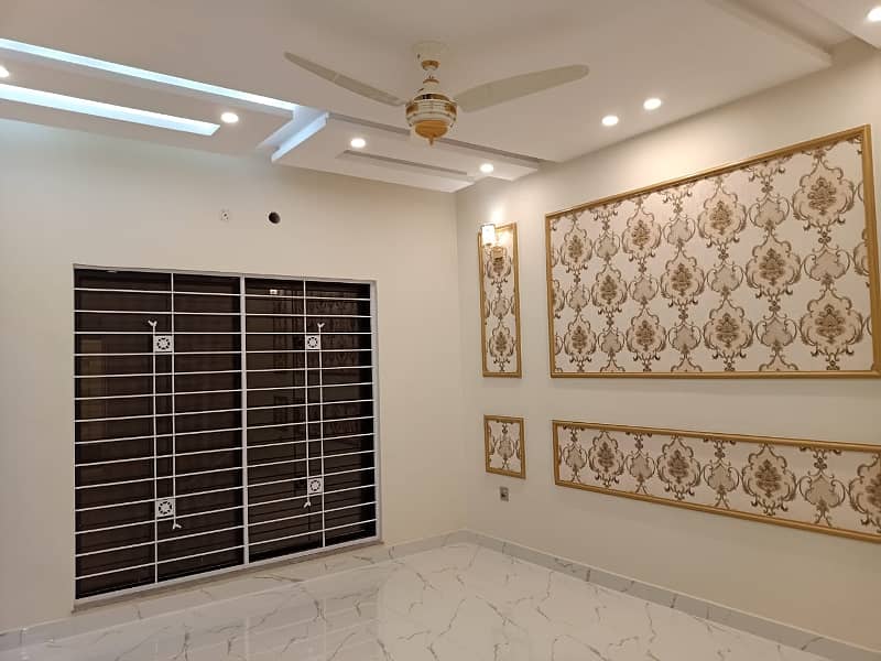 10 Marla House For Sale In Overseas B Bahria Town Lahore 13