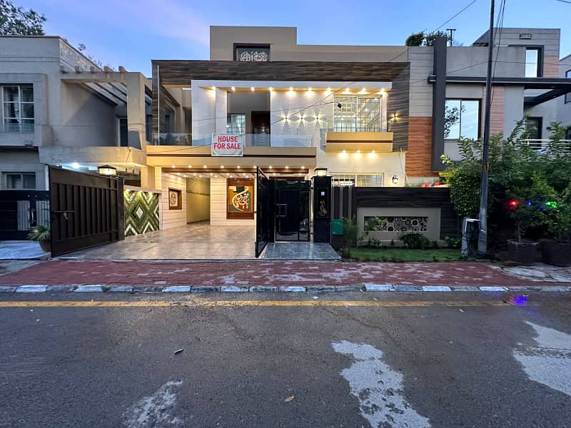 10 Marla House For Sale In Tulip Block Bahria Town Lahore 0