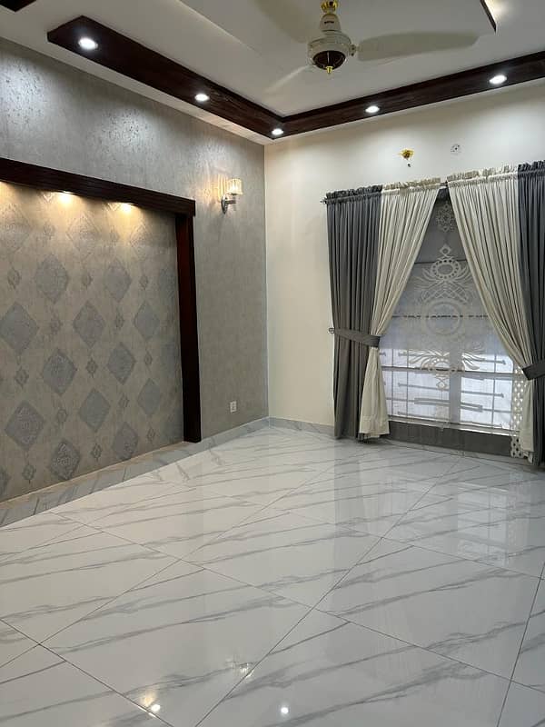 10 Marla House For Sale In Overseas B Block Bahria Town Lahore 2