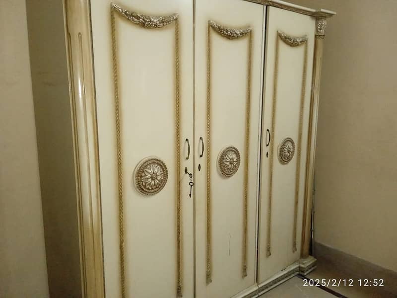 Used deco bedroom furniture set with mattress (condition 7/10) 3