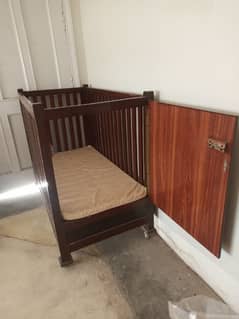 baby cot wooden