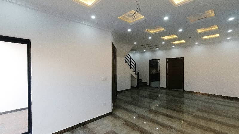 Prime Location A Centrally Located House Is Available For sale In Lahore 9