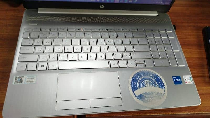 Hp du-15s3xxx laptop mint condition 1